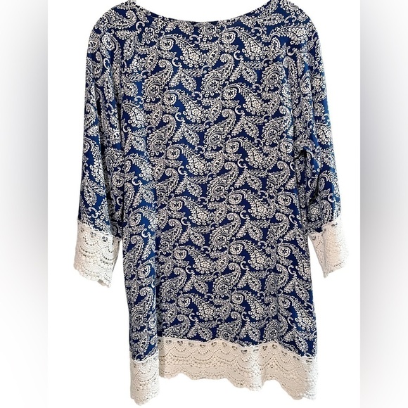 Solitaire V-Neck Crotchet Multiprint Blue and Cream Top L - Picture 2 of 9